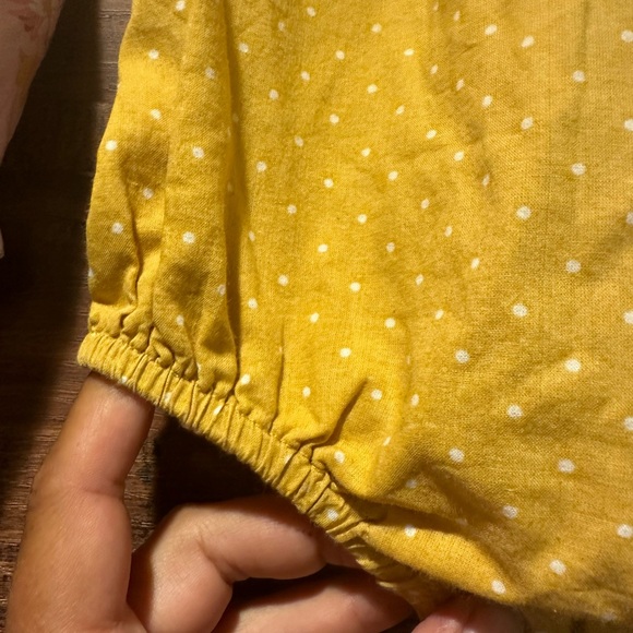 2 Dylan & Abby onesie 6-9 months ( #12) - Picture 6 of 9